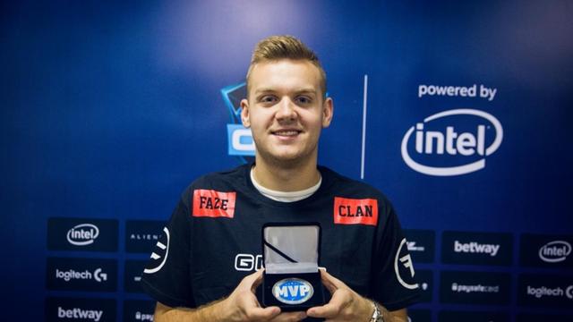 【赛后战报】圆神启动失败！IG让一追二战胜RNG